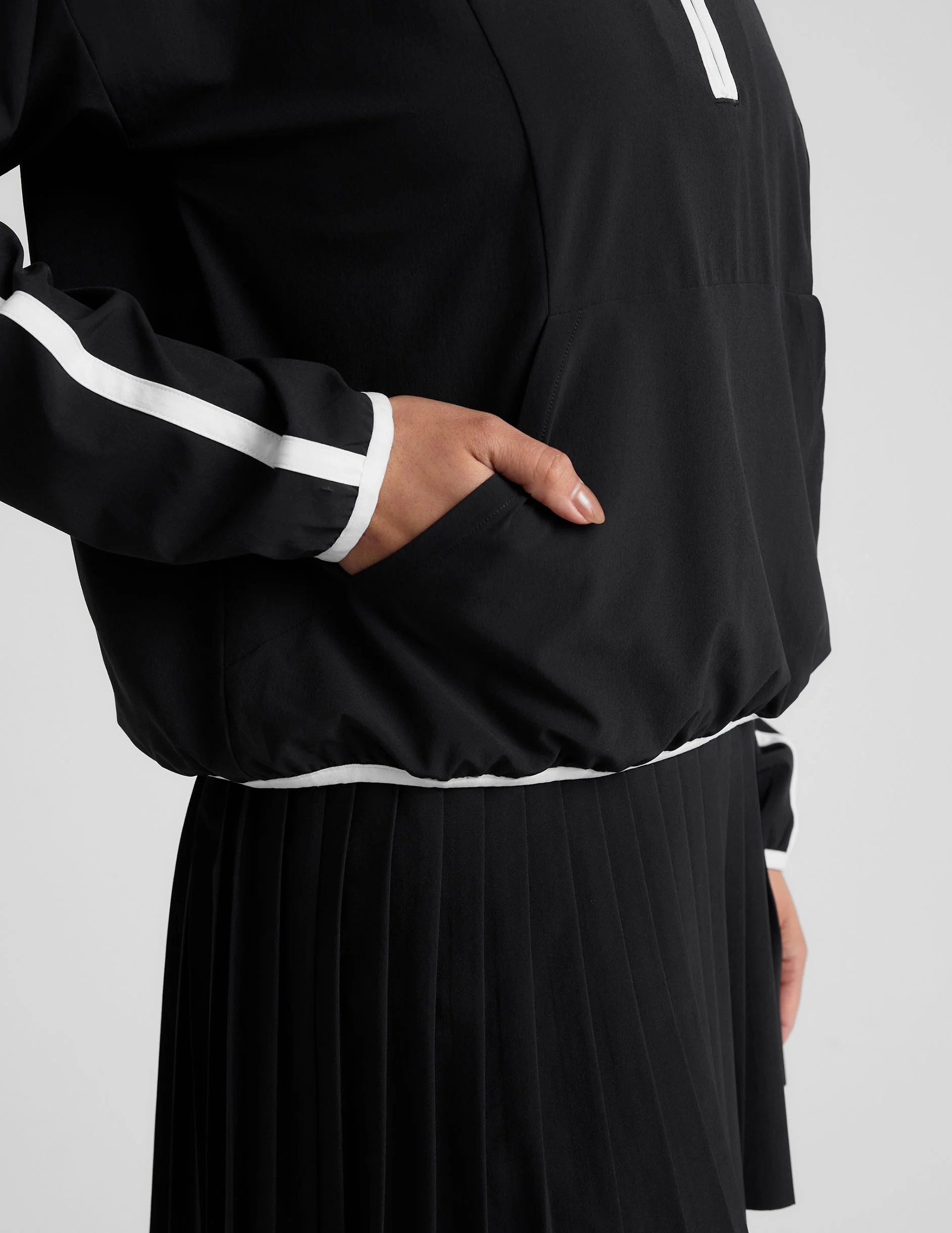 Stretch Woven Course Contrast Half Zip Pullover - Image 3
